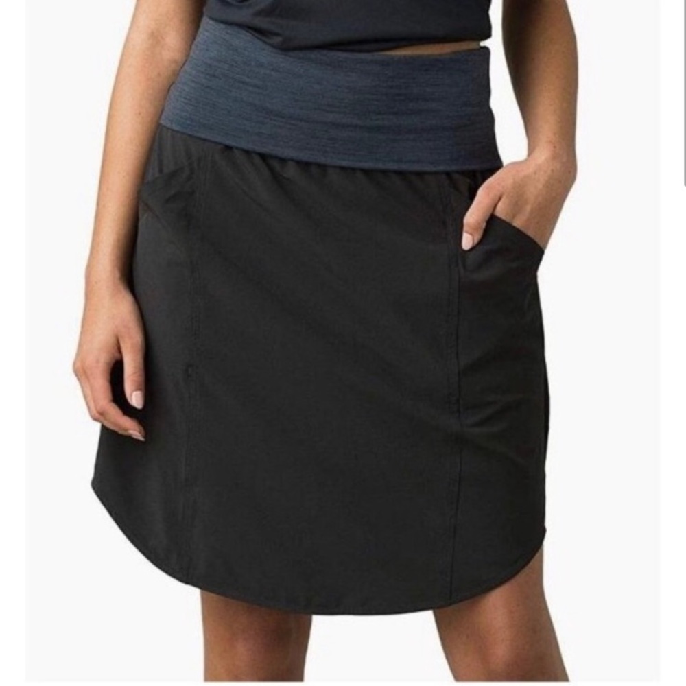 Prana Women's Black Buffy Skirt Size large with Pockets